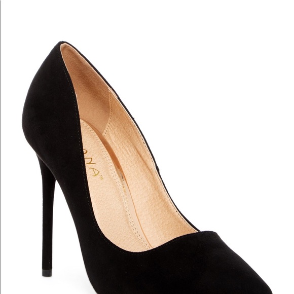Jubilee Vitto Black Vegan Suede Pointed Toe Pump - Picture 2 of 7